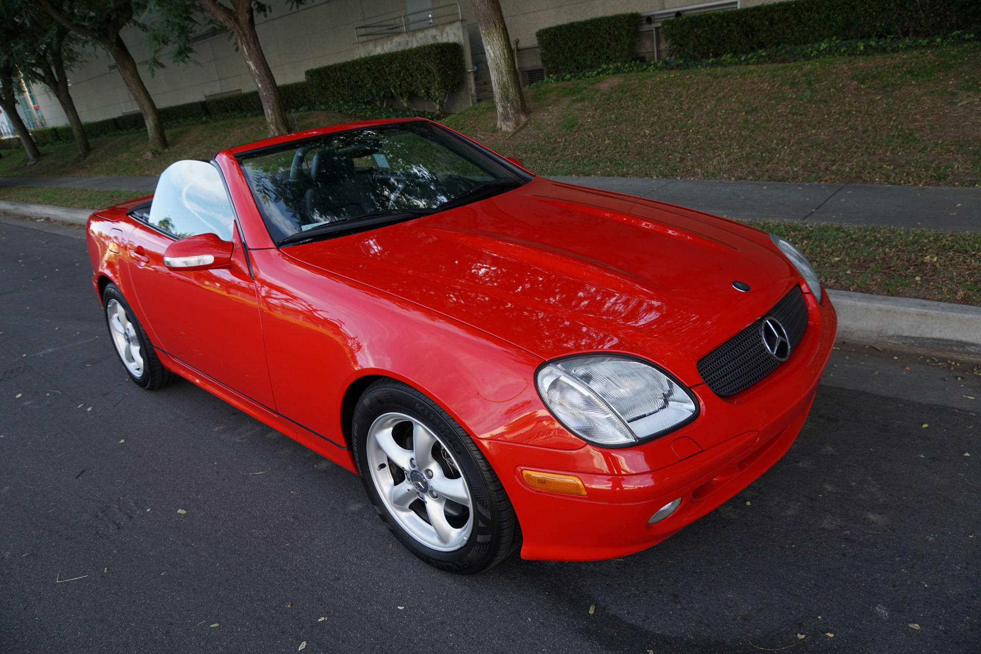 2004 Mercedes-Benz SLK320 - Plate 5