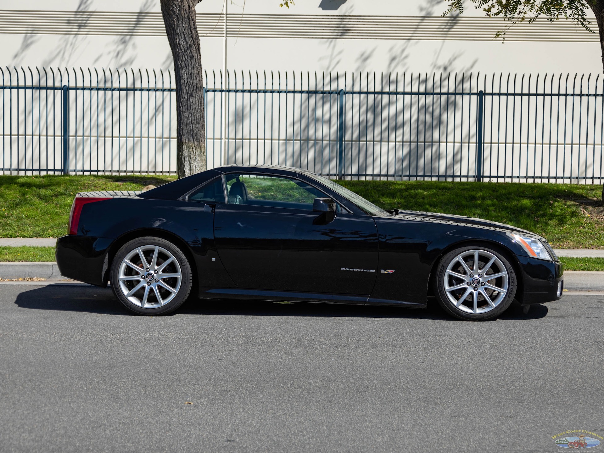 2008 Cadillac XLR-V - Plate 6