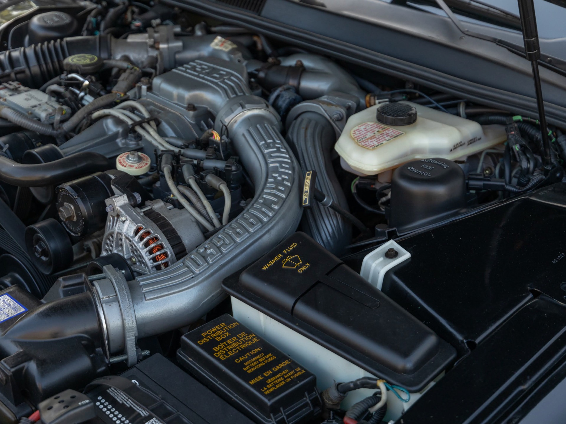1990 Ford Thunderbird - Plate 23