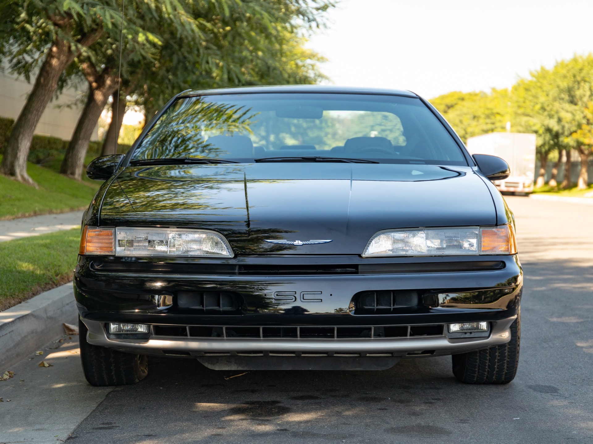 1990 Ford Thunderbird - Plate 9