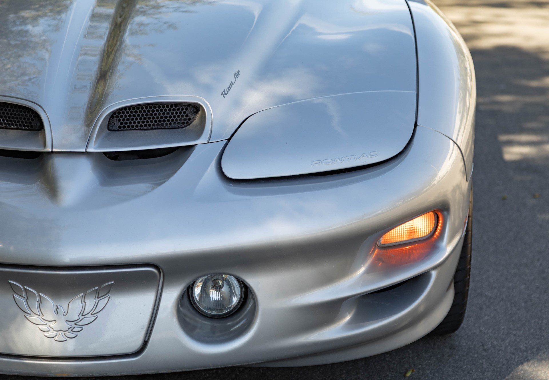 2002 Pontiac Firebird - Plate 12